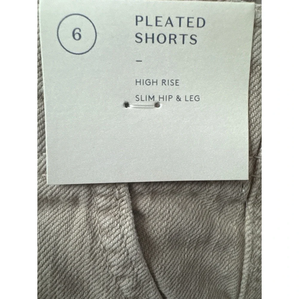 Universal Thread Womens High-Rise Pleated Jean Shorts Khaki Tan Size 6 NEW